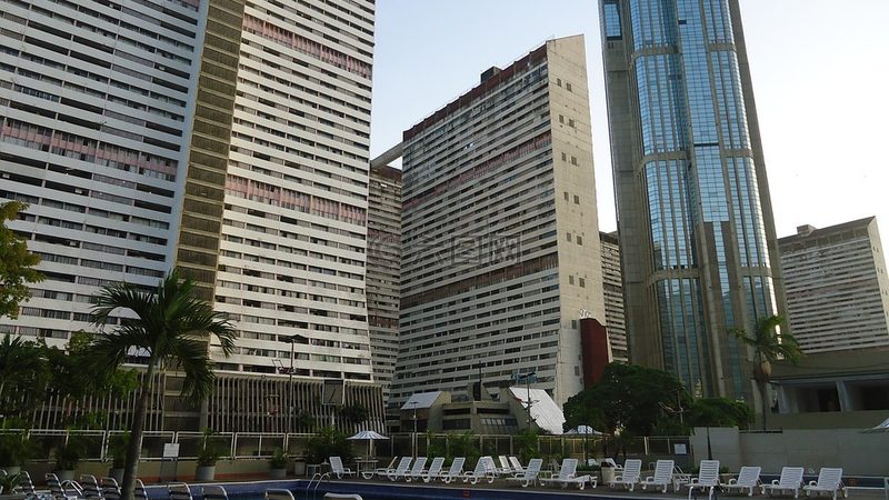 户外拓展培训师收费揭秘：揭秘行业定价背后的逻辑